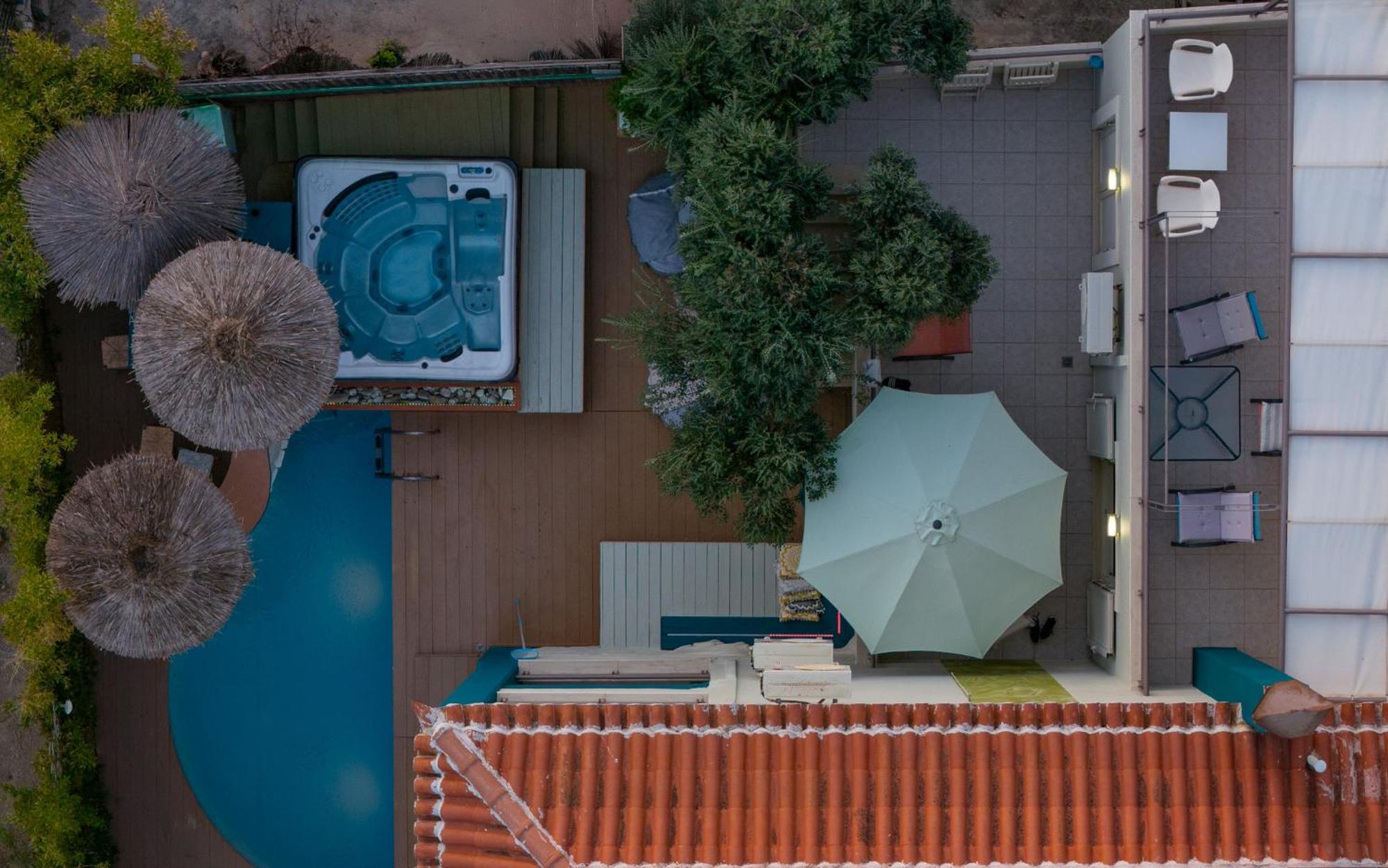 Sun George Aparthotel Finikounta Exterior photo
